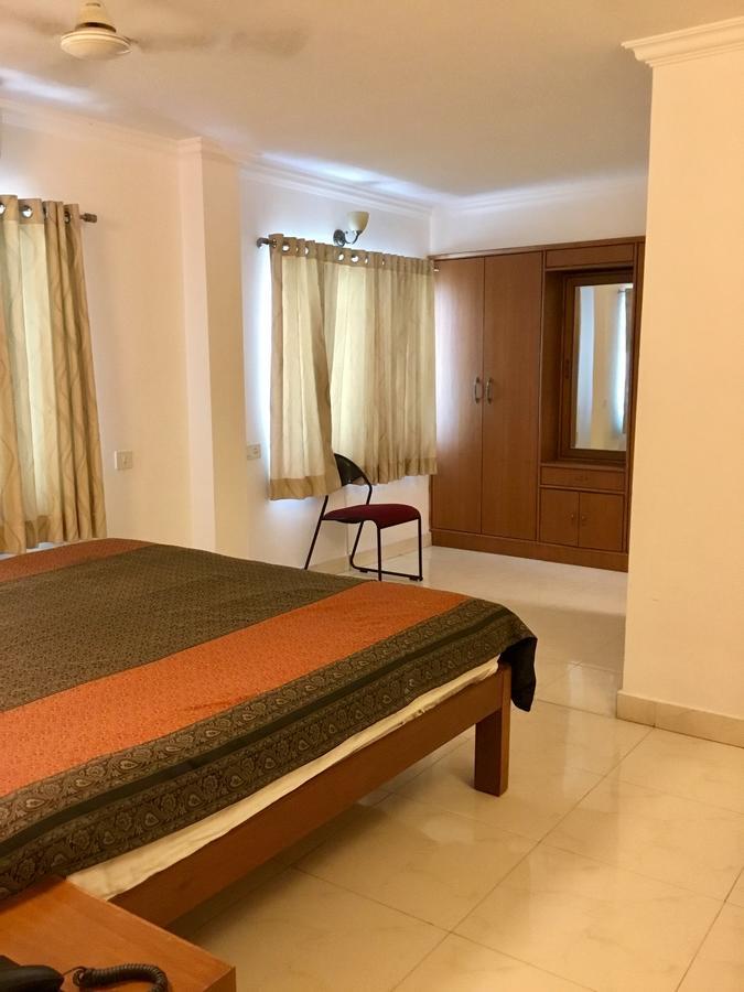 Sai Towers Hotel Puttaparthi Exterior foto